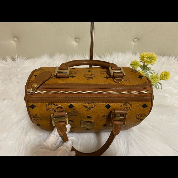 Authentic Mcm Congac Boston - Picture 6 of 15